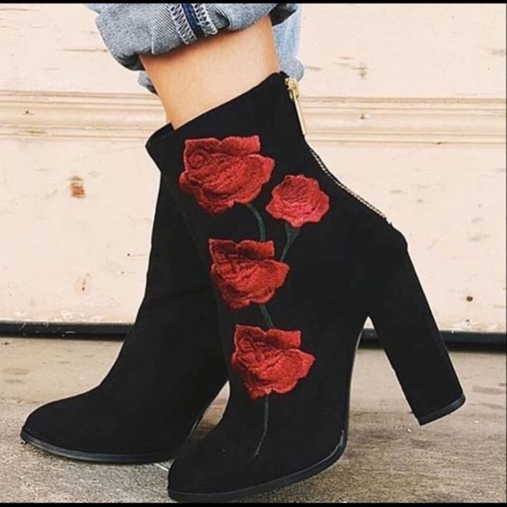 LF Rose Embroidered Boots